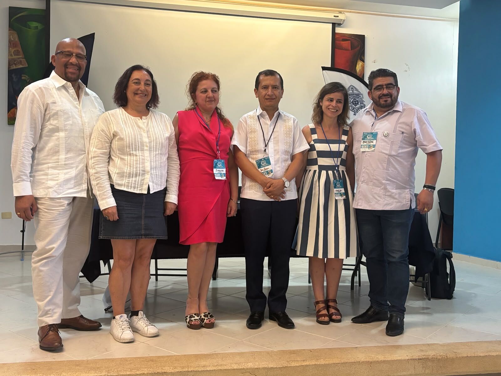 Foto de grupo com Marisa Torres da Silva no VIII Congresso Alfamed.